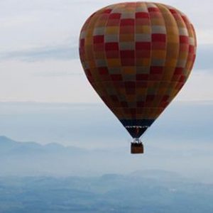 polet z balonom funturist